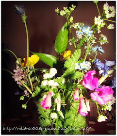 pretty wildflower posy for Brownie Hostess badge