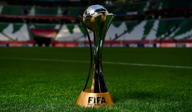 En vísperas de las semifinales de la Copa Mundial de Clubes de la FIFA 2023™, el Consejo de la FIFA se ha reunido en Yeda (Arabia Saudí) y ha adoptado decisiones fundamentales sobre la primera Copa Mundial de Clubes de la FIFA™ con 32 equipos, que se disputará en Estados Unidos en 2025. El nombre oficial de la competición será Mundial de Clubes FIFA y contará con la participación de clubes de las seis confederaciones.   El Consejo de la FIFA ha confirmado por unanimidad la metodología de clasificaci