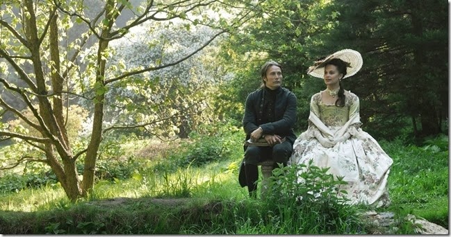 cena-do-filme-o-amante-da-rainha-de-nicolaj-arcel-indicado-ao-oscar-de-melhor-longa-estrangeiro-1360285224235_956x500