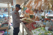 Pengecekan Stok Sembako, Personel Polsek Simpang Keuramat Datangi Pedagang di Pasar Tradisional