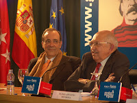 Carlos A. Montaner y Plinio Apuleyo Mendoza durante la presentación del libro de Rangel en Madrid