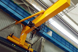 Wall-traveling-jib-crane