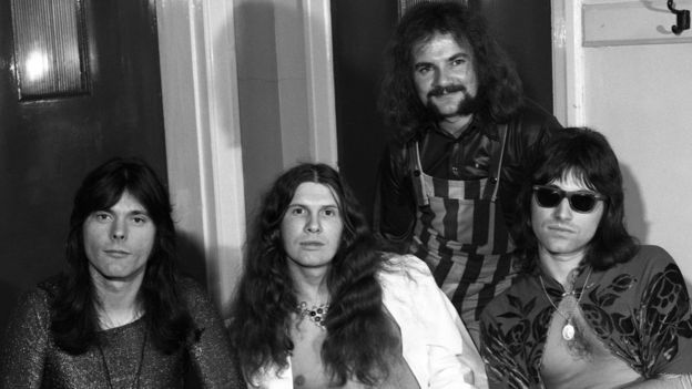 Kinks dan Bassist Zombie, Jim Rodford Meninggal Pada Usia 76 Tahun