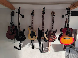 My guitars are looking great!