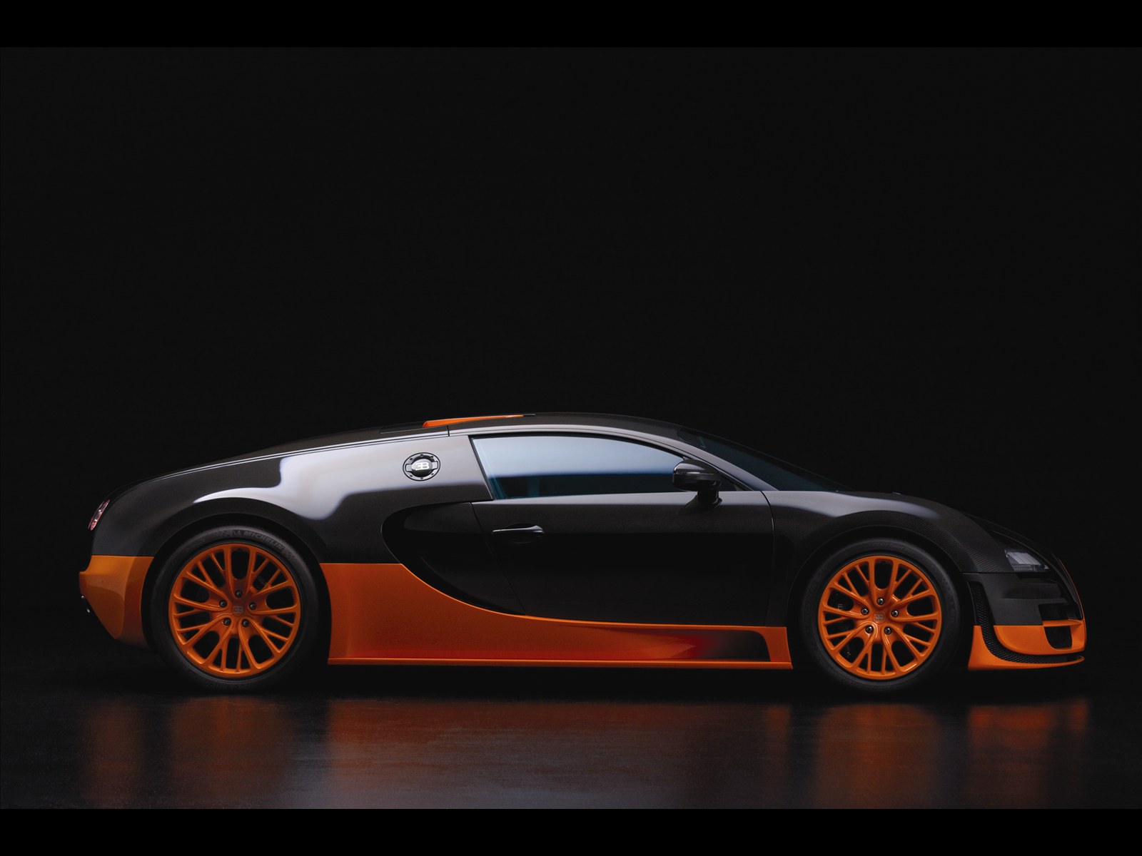  Gambar  Transportasi Mobil  Bugatti  Veyron  16 4 Super  Sport 