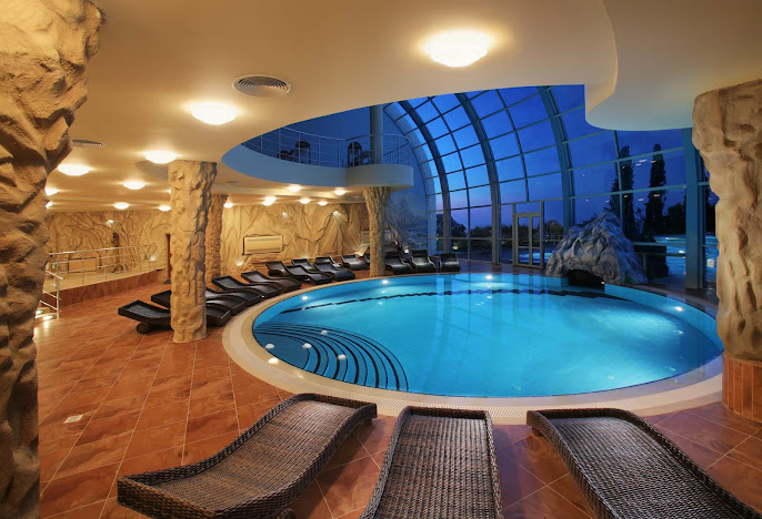 #9 Indoor Swimming Pool Design Ideas