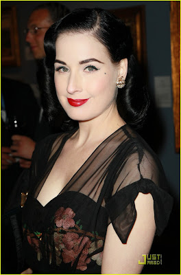 Dita Von Teese Hot Photo