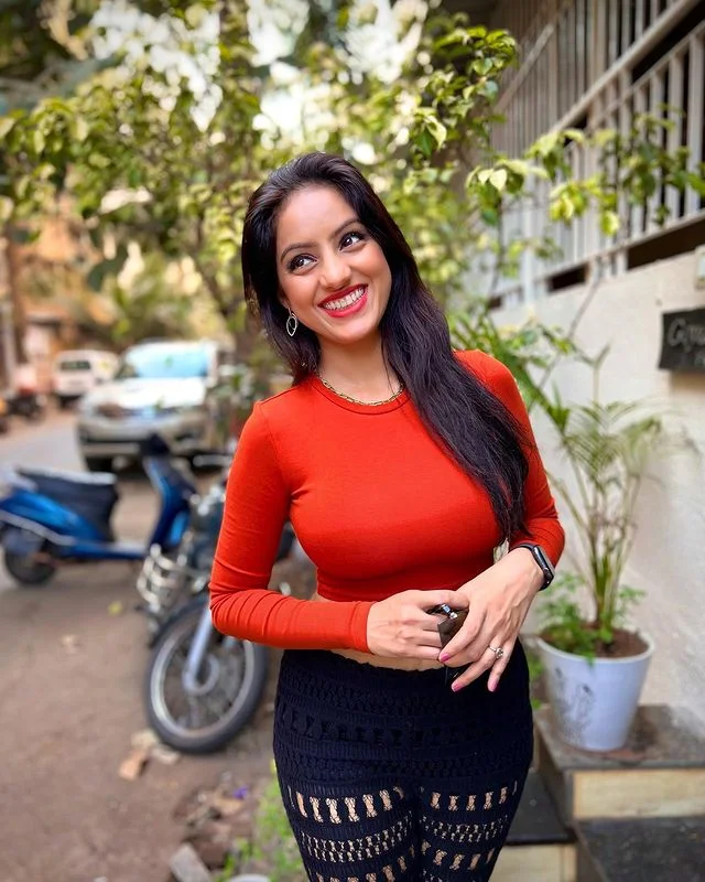 TV Serial Actress Deepika Singh hot Big And tight boobs, Deepika Singh hot, Deepika Singh sexy nevel, Deepika Singh hottest looks, Deepika Singh gorgeous looks