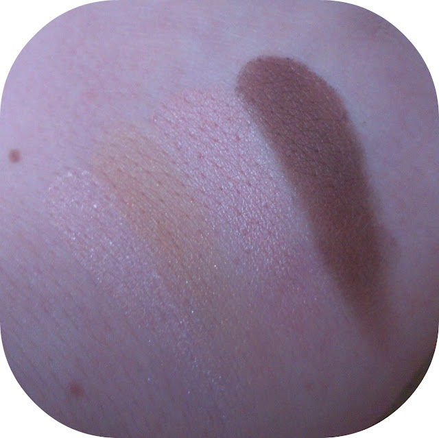 Revlon Color Stay Eyeshadow Quad in Decadent Swatches