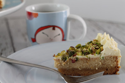 Lemon and pistachio Love Cake (gluten free)