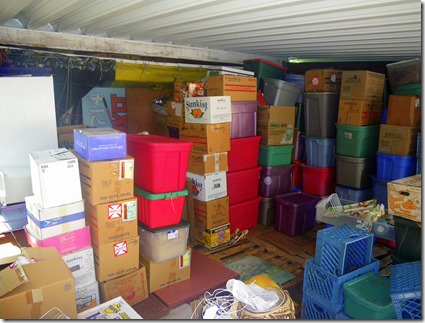 carport-stuff-stored1