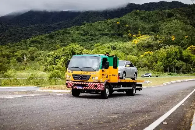 Feriado da Proclamação da República deve aumentar em 28 por cento o tráfego na Rodovia Régis Bittencourt
