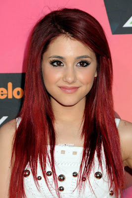 Ariana Grande is Young and Beautiful Singer and Actrees