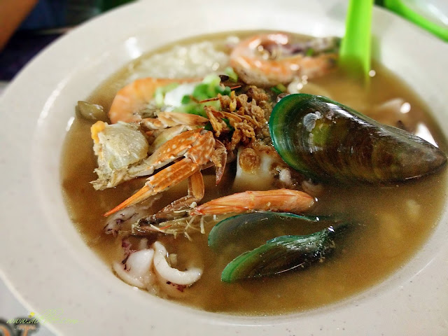 Bubur Nasi Berlauk D'Laila Memang Sedap !