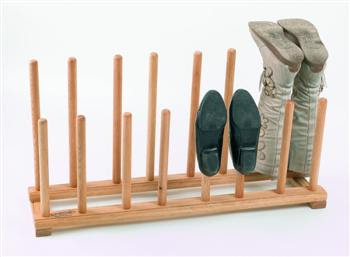 boots on rack with tall pegs