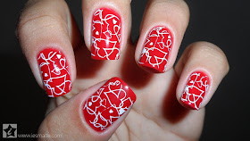 Esmalte Seta Vermelha + Carimbo de Corações