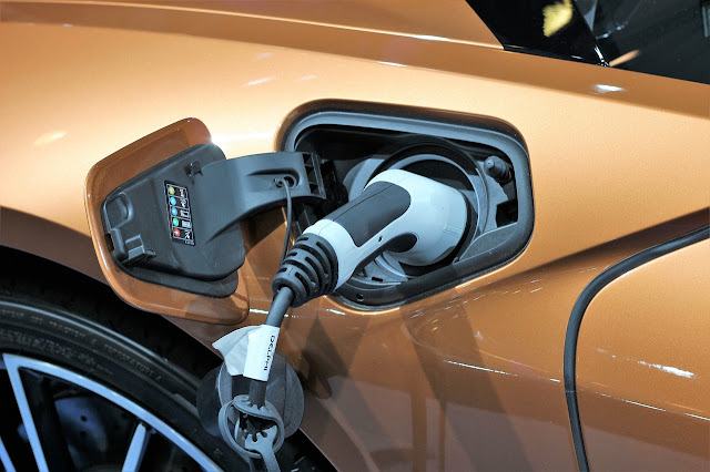 Los vehículos eléctricos (EV) aumentarán sus ventas un 21% en 2024 y un 19% en 2025-Pixabay
