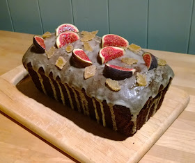Fig and clementine gingerbread