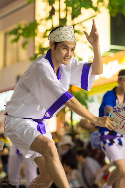 三鷹阿波踊り 三鷹赤とんぼ連の男踊り うちわ