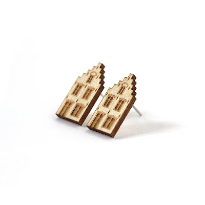 http://www.lesfollesmarquises.com/product/clous-d-oreille-delft