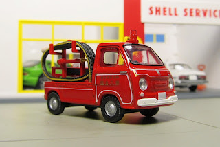 tomica limited vintage subaru sambar pump truck