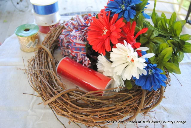 Patriotic Door Wreath at Miz Helen's Country Cottage