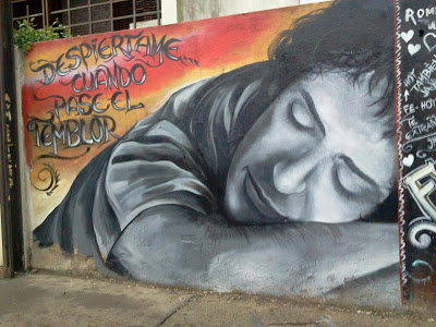 Graffiti Gustavo Cerati despiertame cuando pase el temblor