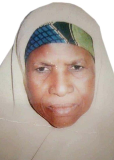 Hajiya Aminatu ('Yarsafiya) 1st Wife of Alhaji Abubakar Ɗan'aya.