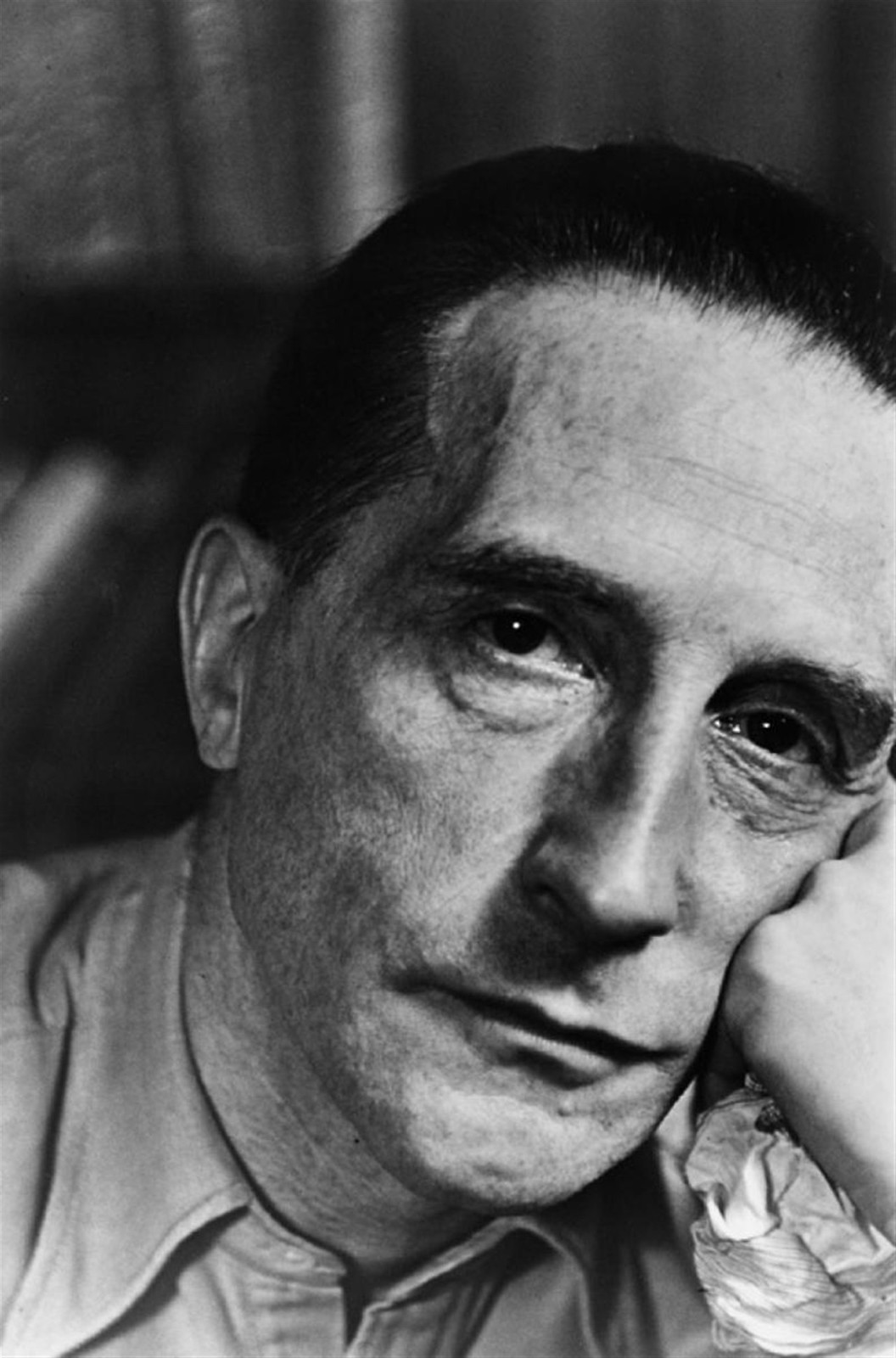 Portrait: Henri Robert-Marcel Duchamp, photographer Gisele Freund