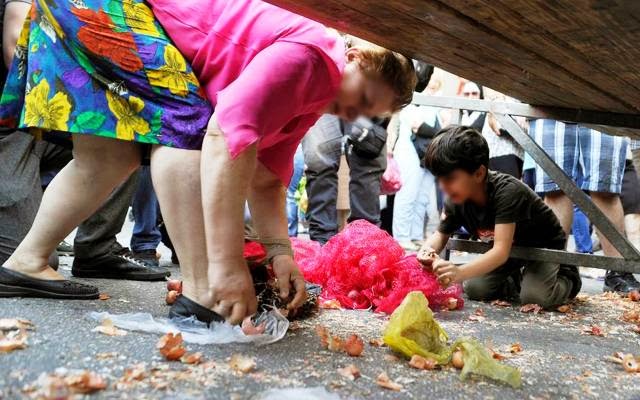 «Όχι, η ΕΕ δεν έσωσε την Ελλάδα, μόνο τη βούλιαξε στα χρέη»!