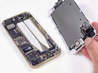 Membongkar iPhone 5S 3