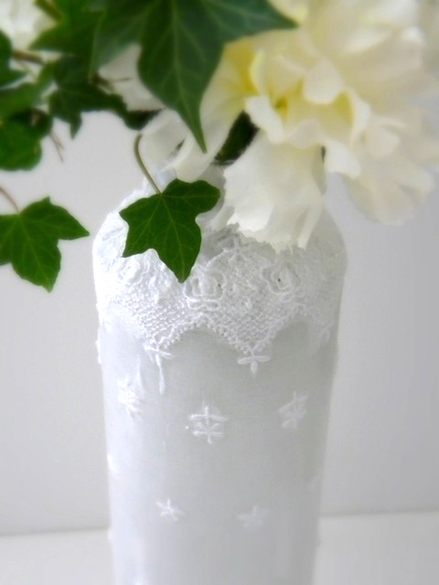 wedding centerpieces with lace doilies