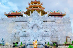 Vihara Ksitigarbha Bodhisattva, Spot Wisata Religi yang Sedang Hits