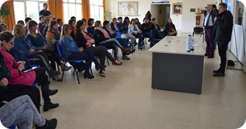 Municipales recibieron certificados de capacitaciones con el IPAP
