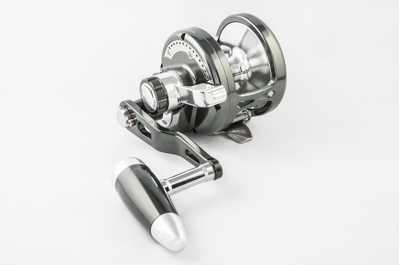 Instructor New Product: MAXEL SEALION OVERHEAD JIGGING REEL 2012