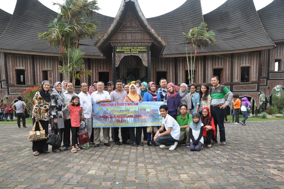 4 HARI 3 MALAM DI KOTA TINGGI & PADANG INDONESIA 