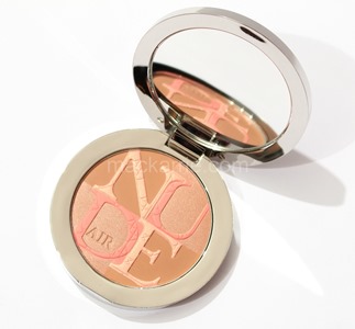 c_WarmLight04DiorskinNudeAirGlowPowderDior15