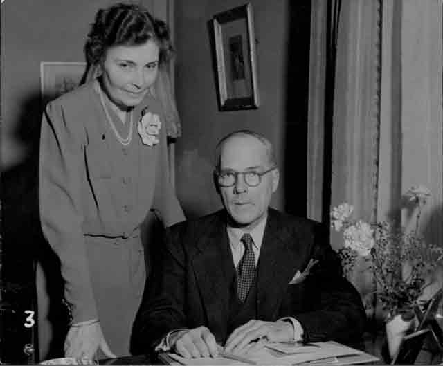 Sweden's new ministers in Copenhagen, Envoyé and Mrs Gustaf von Dardel, 25 October 1941 worldwartwo.filminspector.com