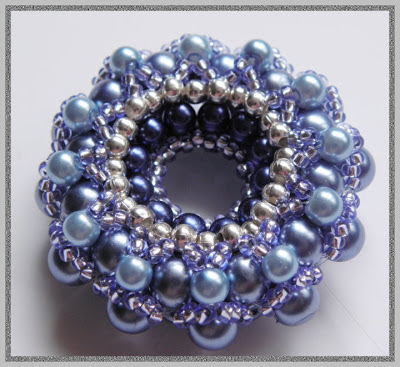 beaded donut pendant free pattern