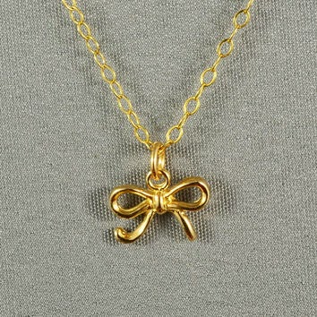 simple gold necklace ribbon