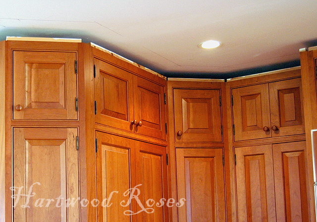 Crown Molding On Kitchen Cabinets