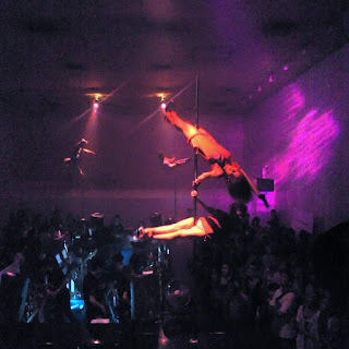   tokyo ageha ULTRAMUSIC TOKYOMADNESS KEITHHARING poledance 東京 新木場 アゲハ club クラブ party パーティー キースヘリング ポールダンス 夜遊び ギャル 水着 ナイトクラブ かわいい スタイル抜群 懐かしい写真 パリピ ALISH アーティスト bar スタイル良すぎ セクシー インスタ映え 女子力