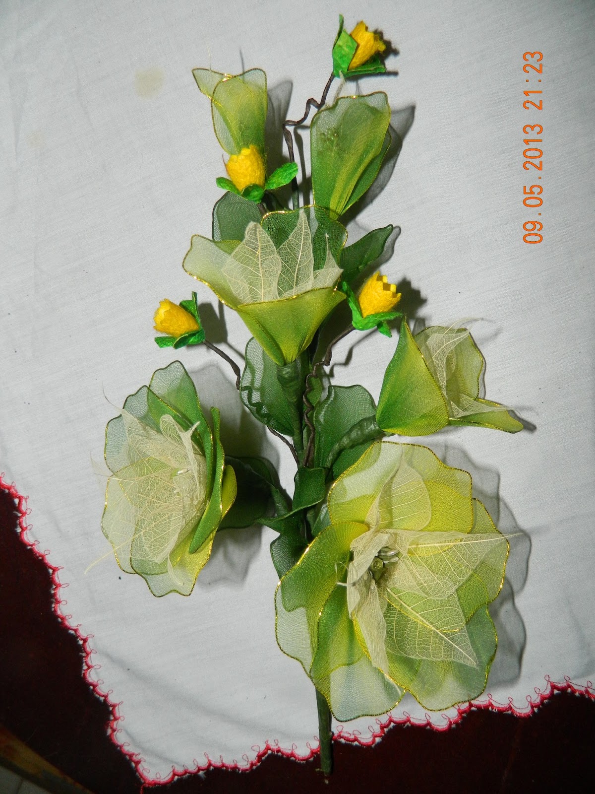 Nurin's florist: KERTAS BUNGA YANG DIGUBAH MENJADI BUNGA 