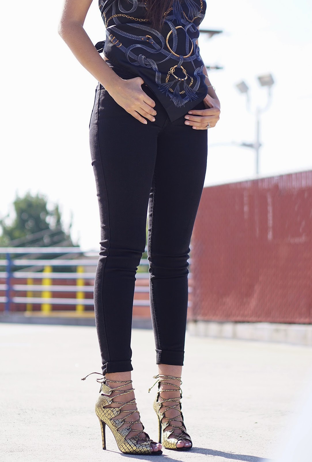 Top, Scarf Top, H&M Scarf, Black Jeans. Jeggings, Levis, Levis 535 Black Jeggings, Schutz heels, Schutz Black and Gold Croc Heels, Fall Fashion in california