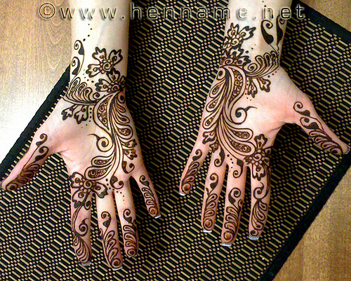 Mehndi Designs For Hands