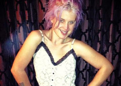 Kelly-Osbourne-Tweets Photo-Without-Makeup