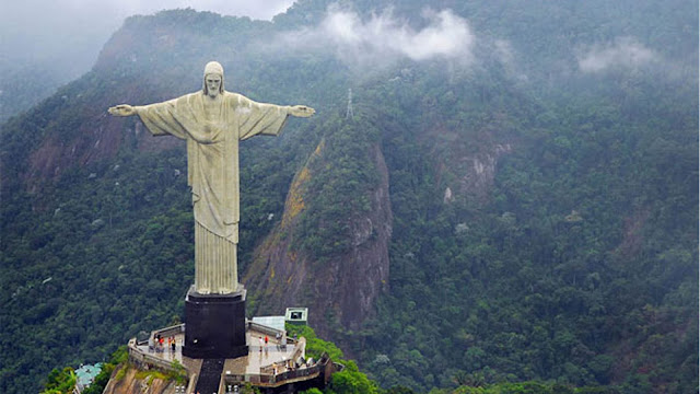 Christ statue in brazil