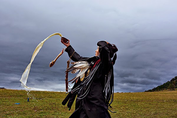 Risultati immagini per SCIAMANO CAPO DI TUVA