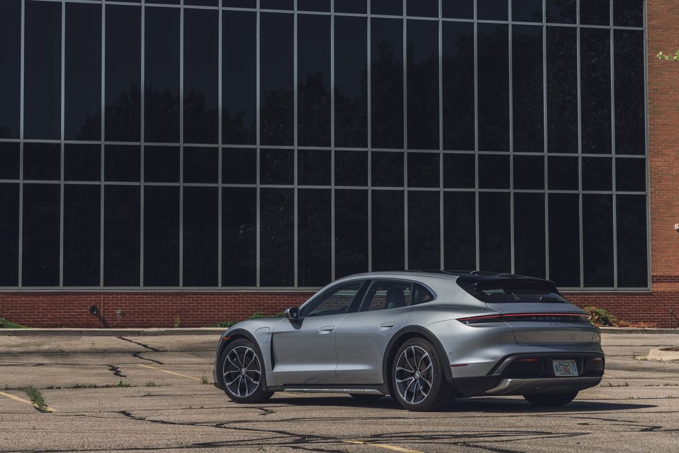 2023 Porsche Taycan Cross Turismo