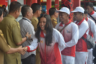 Wakil Bupati Sanggau, Yohanes Ontot melepas 34 kontingen dari 4 cabang olahraga (Cabor) untuk mengikuti kejuaraan Pekan Olahraga Provinsi (Porprov) Kalimantan Barat (Kalbar) ke XIII Tahun 2022